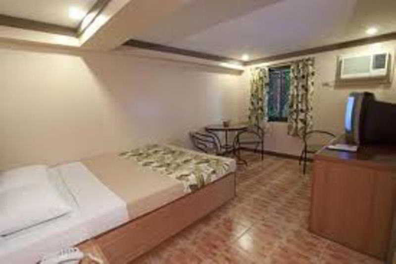 Pinoy Pamilya Hotel Pasay Extérieur photo